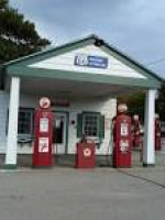 31 best Old Gas Stations images on Pinterest | Gas pumps, Old gas ...