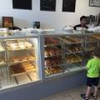 Donut House - 42 Photos & 34 Reviews - Donuts - 1080 E Cypress Ave ...