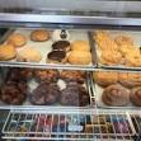 Donut Plus - 12 Photos & 32 Reviews - Donuts - 4325 Chestnut St ...