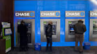 Chase pulling ATMs from Walgreens, including those in Chicago ...