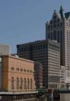 Milwaukee Staffing Agencies & Professional Recruiters | Robert Half