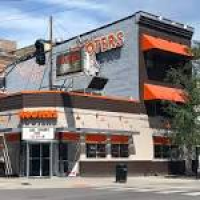 Hooters - The Original - Locations - Wells Street - Chicago