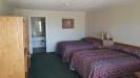 Double Bed Room - Picture of Country Inns Motel, Leesville ...