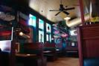 interni del pub - Picture of Bags Sports Pub, Millersburg ...