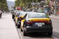 Catching a Taxi in Barcelona | Barcelona-Home