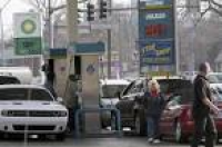 Fuel prices tank amid filling station price war - The Blade