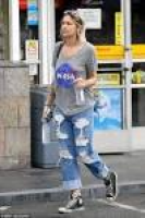 Paris Jackson shows off casual style at the gas station | Daily ...