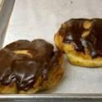 Annie's Donuts - 49 Photos & 140 Reviews - Donuts - 3449 NE 72nd ...