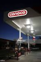 Photos et images de A ConocoPhillips Gas Station Ahead Of Earnings ...