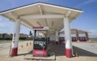 Full-service gas station closes on island | Biz Buzz / Buzz Blog ...