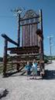 Giant Rocking Chair - Picture of Natty Flat Smoke House, Lipan ...