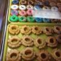 Snowflake Donuts - 33 Photos & 17 Reviews - Donuts - 1440 Sawdust ...