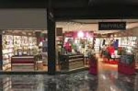 Greeting Card & Stationery Store in Washington, DC 20002 | PAPYRUS